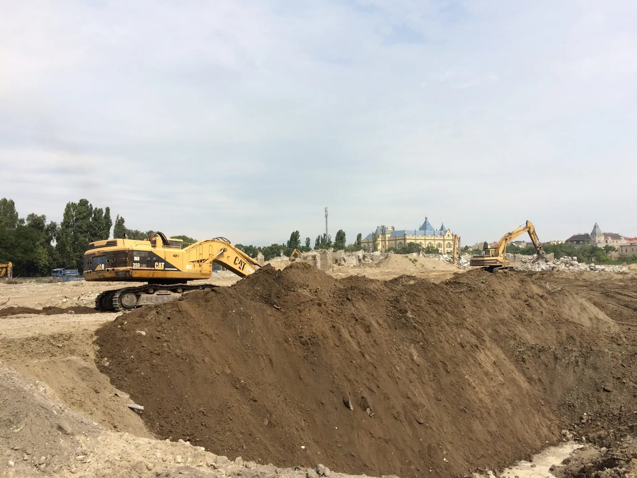 2016 – Puskás Ferenc Stadion bontása és földmunkái