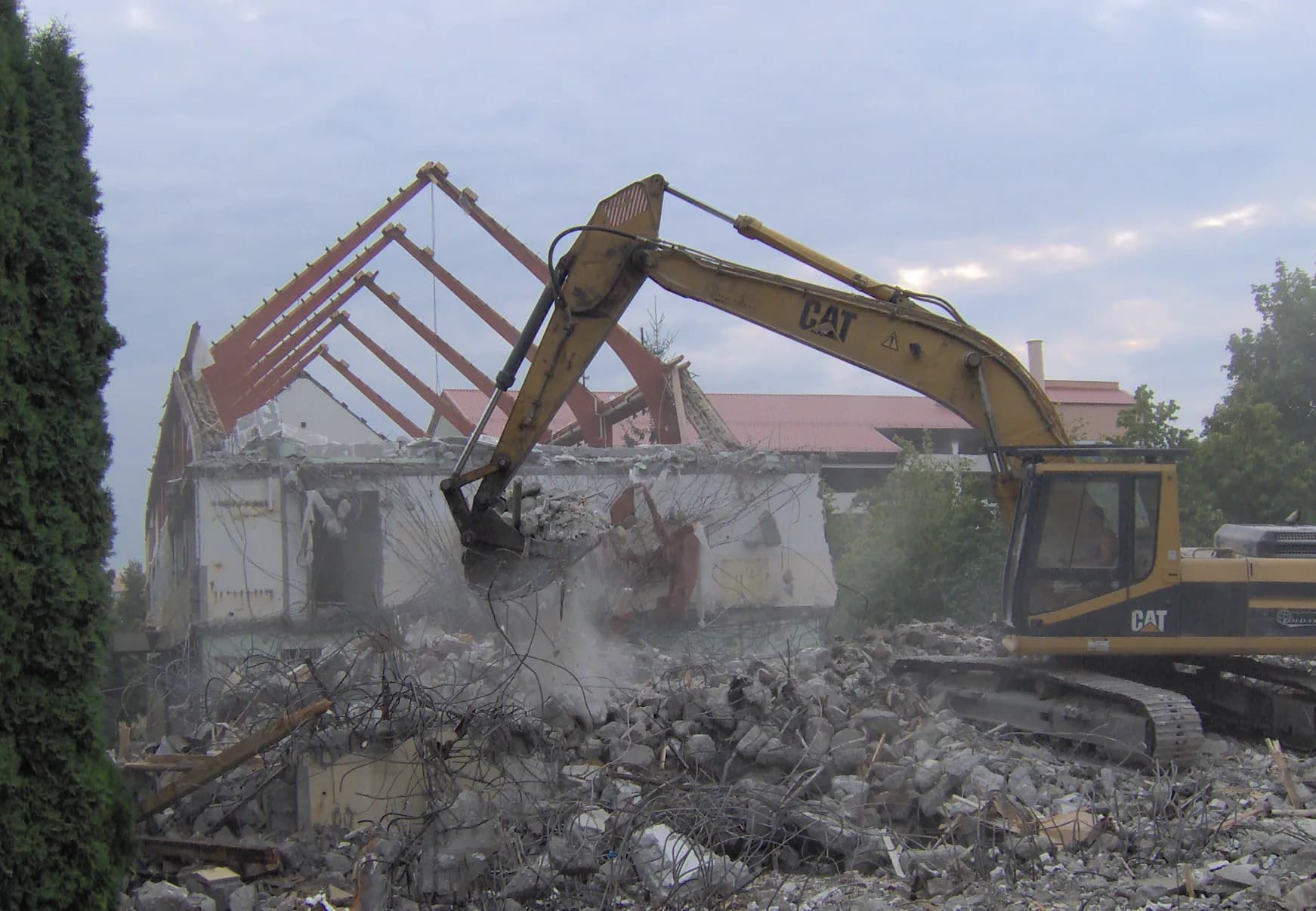 2006 – Egri Dohánygyár bontása