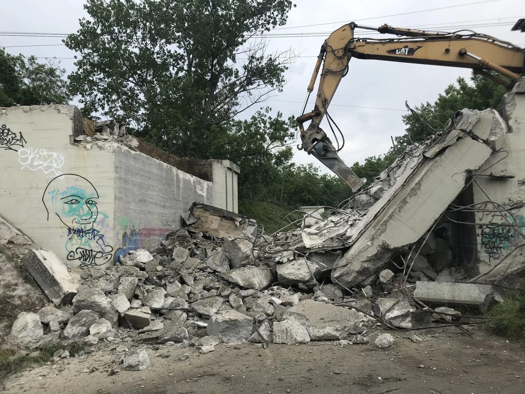 2021 – Nemzeti Atlétikai Központ bontása és földmunkái