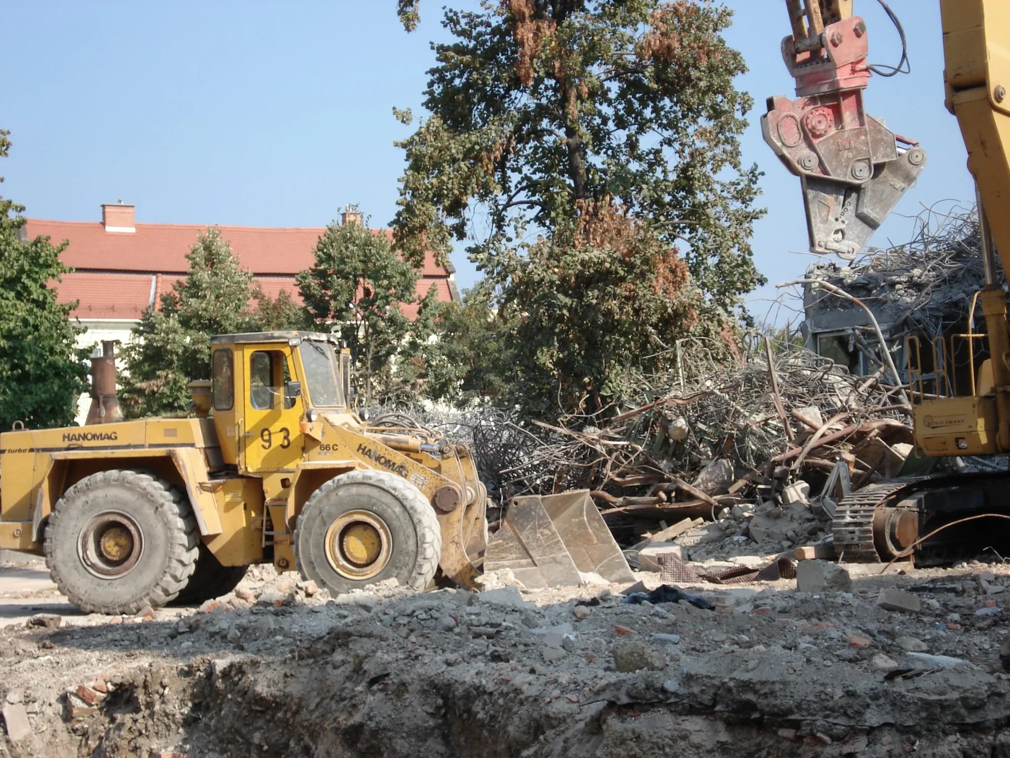 2006 – Egri Dohánygyár bontása