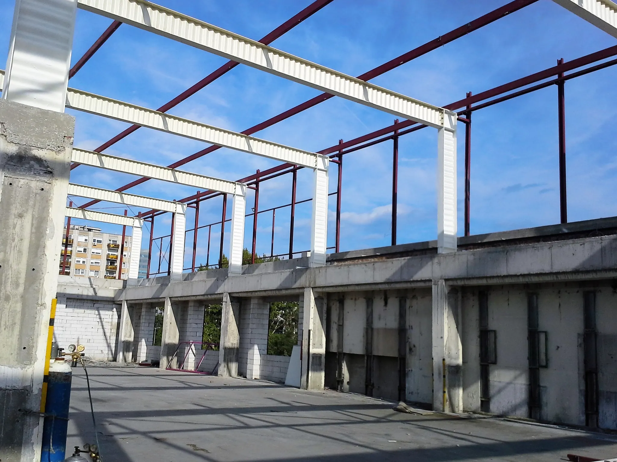 2015 – Sconto Áruház bontása