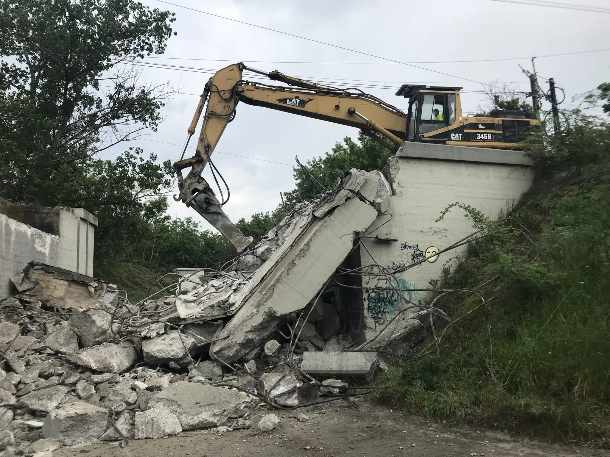 2021 – Nemzeti Atlétikai Központ bontása és földmunkái