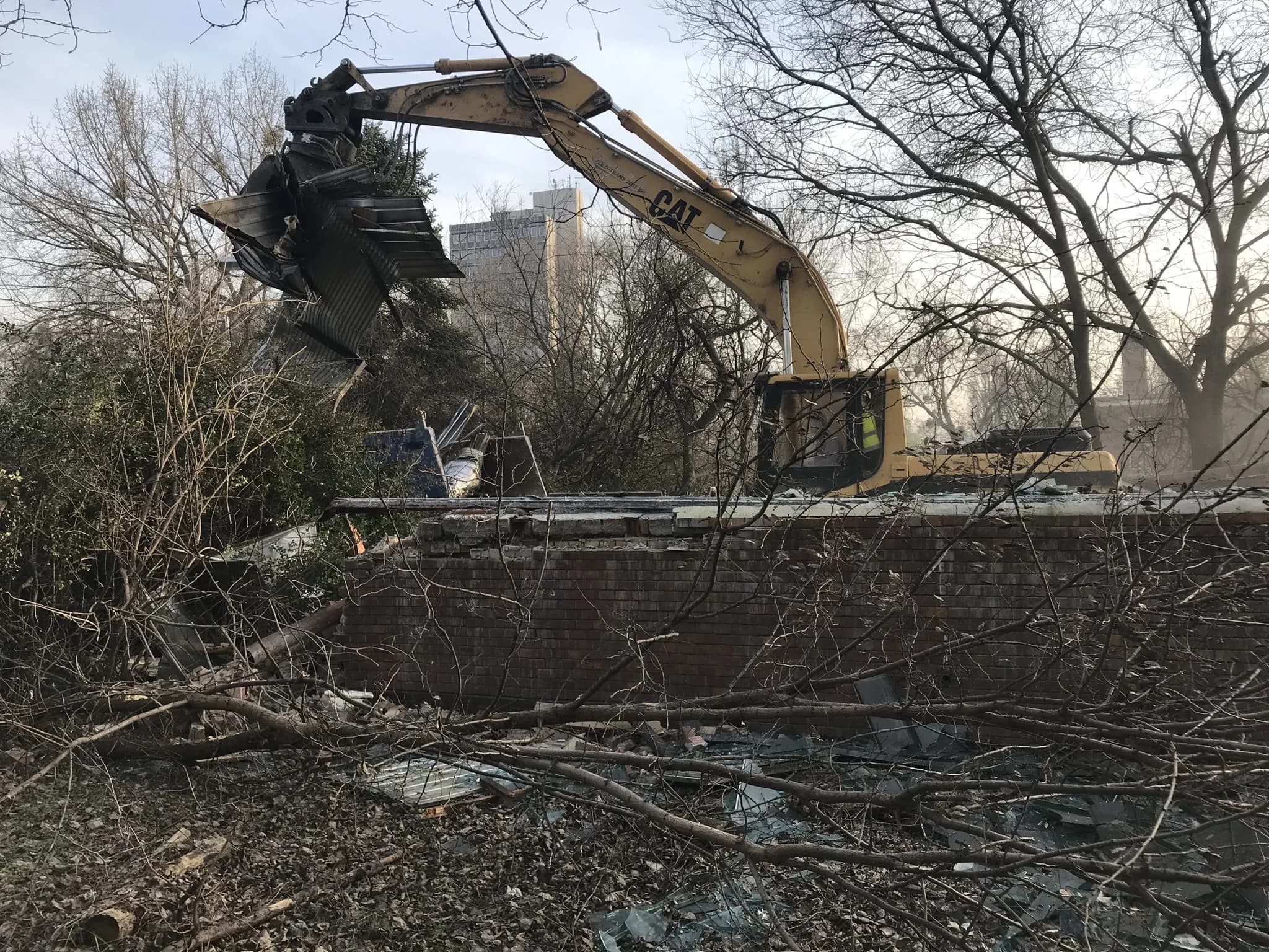 2021 – Nemzeti Atlétikai Központ bontása és földmunkái