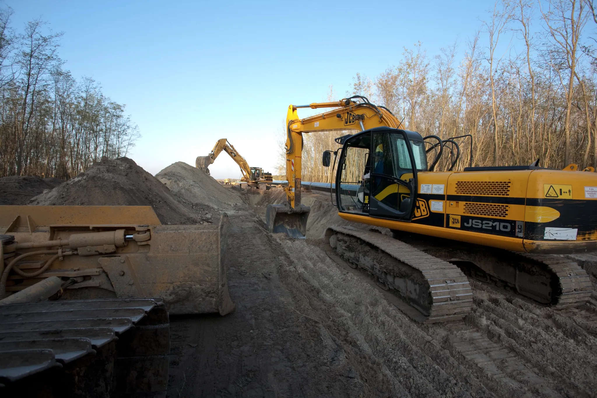 2008 – MOL gázvezeték Országhatár-Beregdaróc-Hajdúszoboszló DN 1000 DN 1400 földmunkái